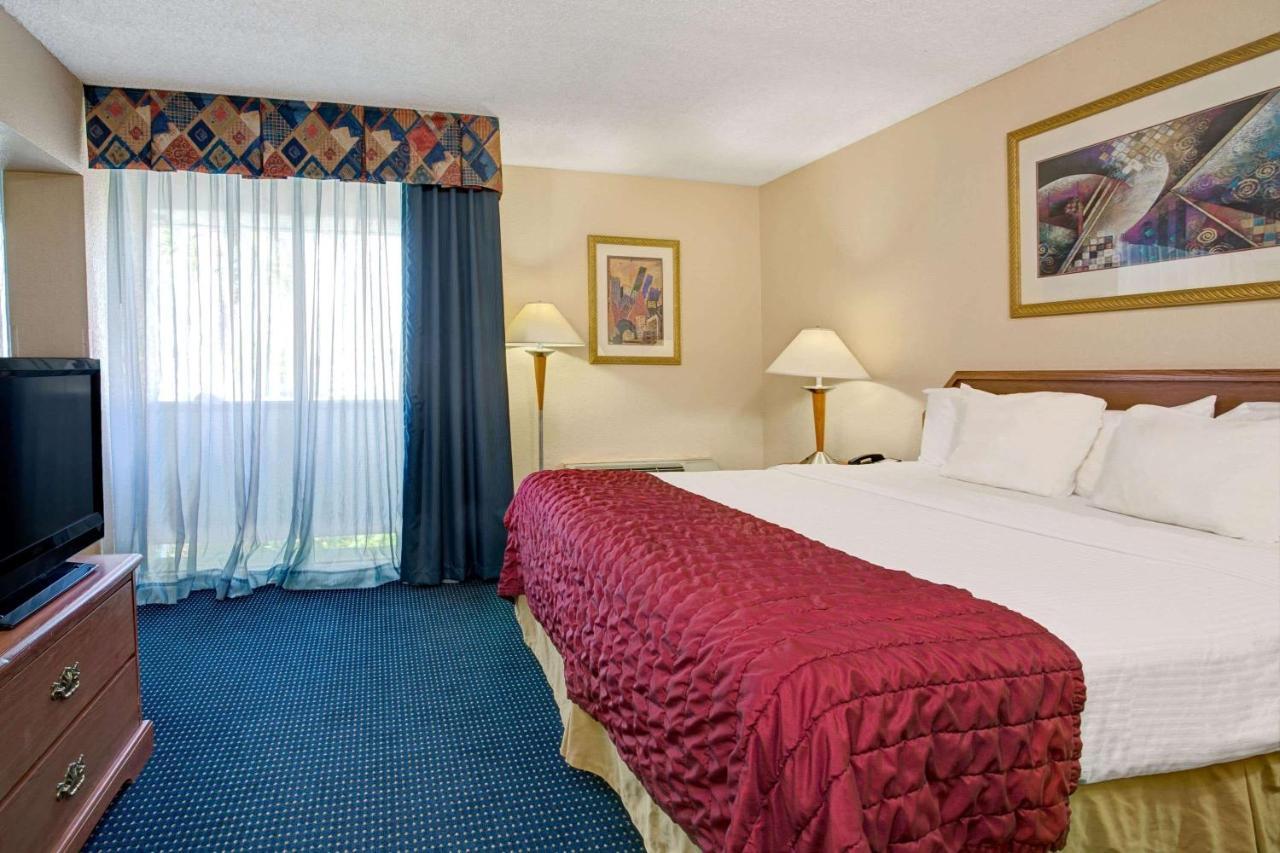 Garnet Inn & Suites Orlando Luaran gambar