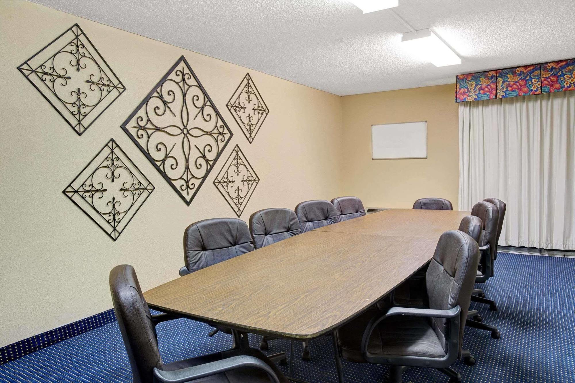 Garnet Inn & Suites Orlando Luaran gambar